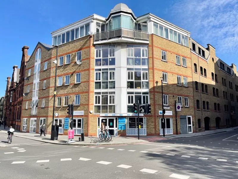 2 bed flat to rent — Shad Thames, London SE1 2PN