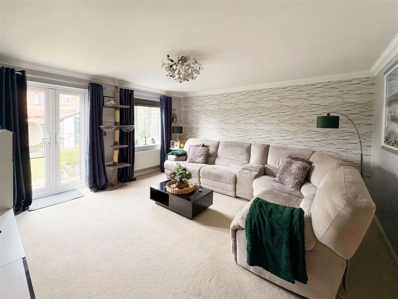 Watersmead Drive, Littlehampton, photo 4