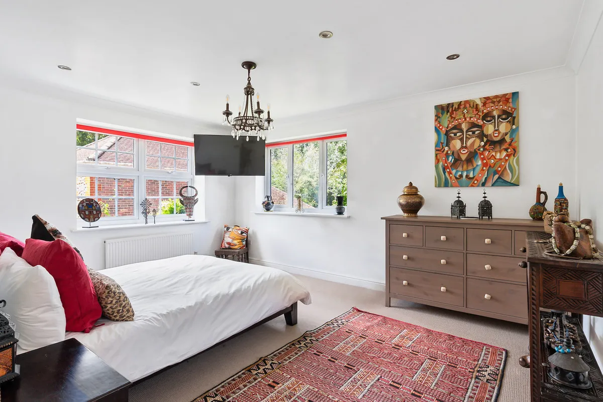 Staines-upon-thames, TW18, photo 29