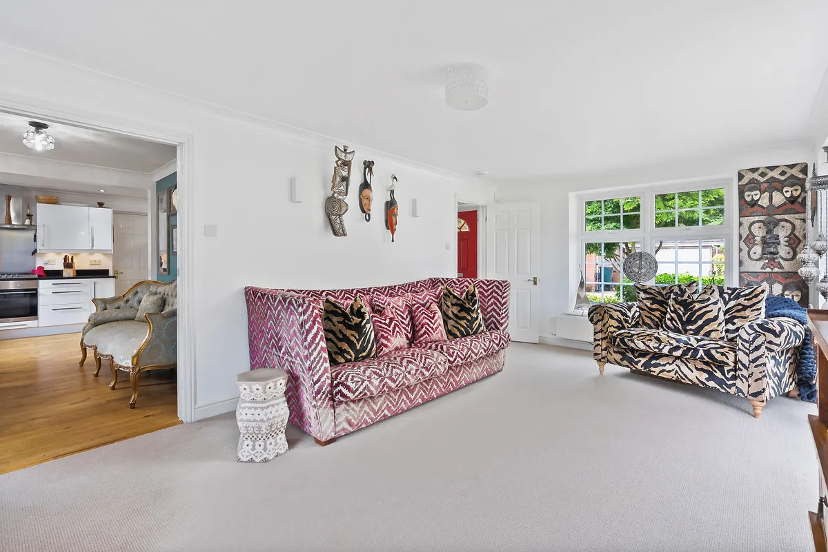 Staines-upon-thames, TW18, photo 32
