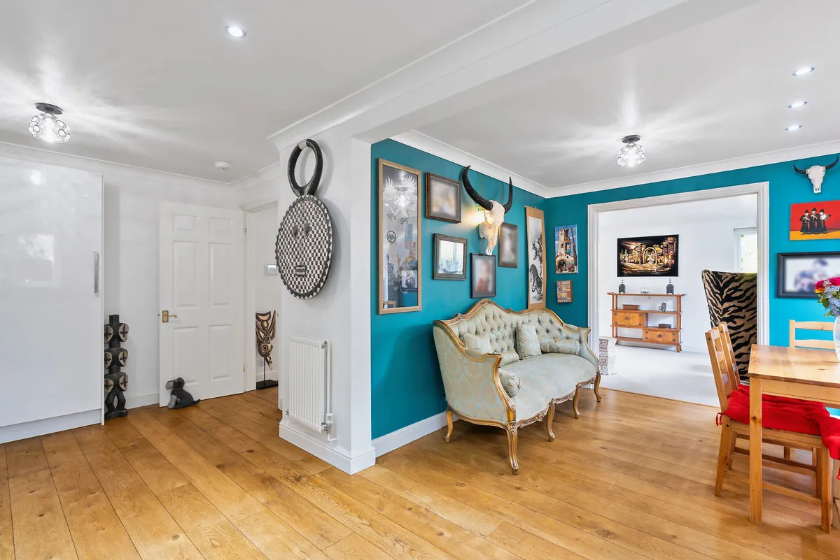 Staines-upon-thames, TW18, photo 22