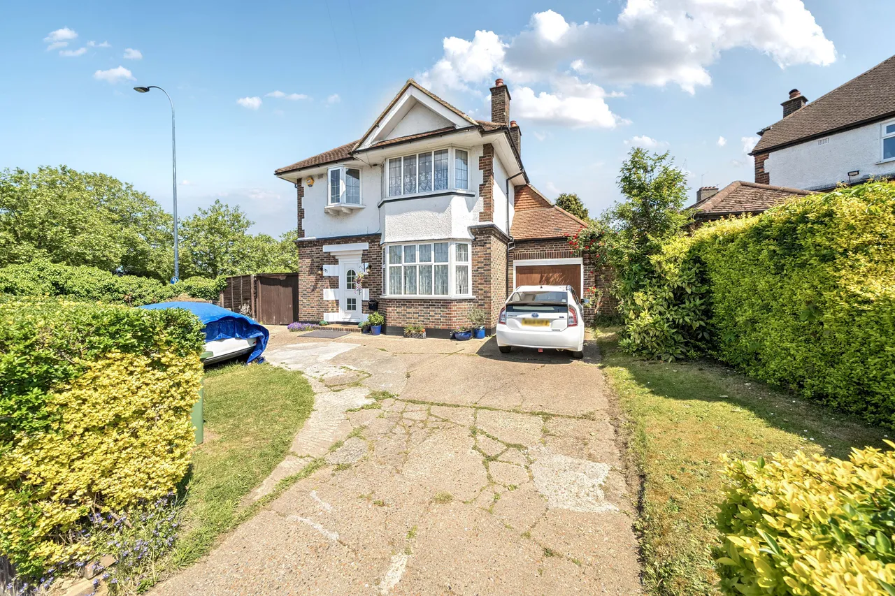 131 Woodyates Road, London, photo 9
