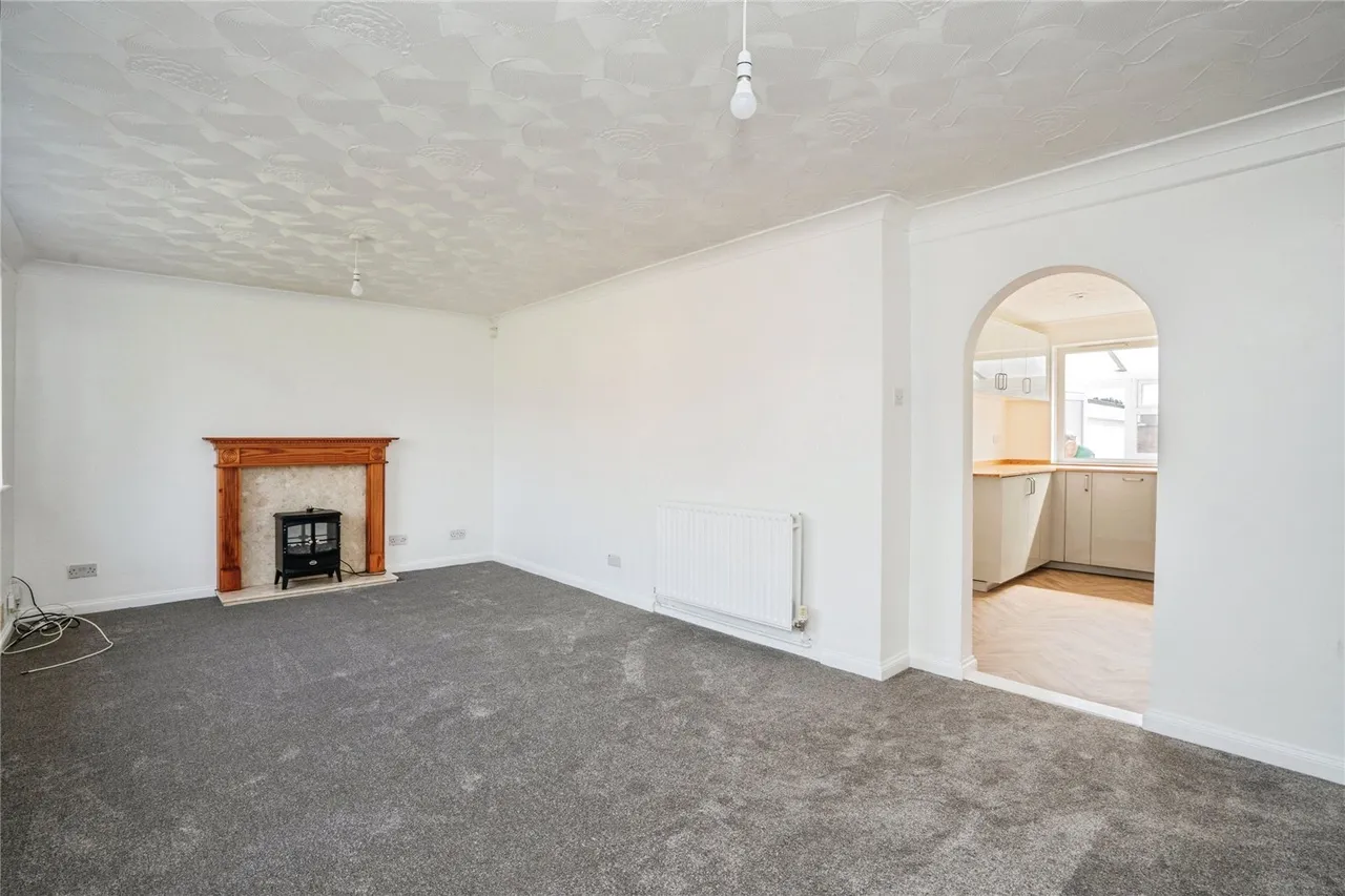 3 bed house for sale, Woolston Road, Havant, PO9