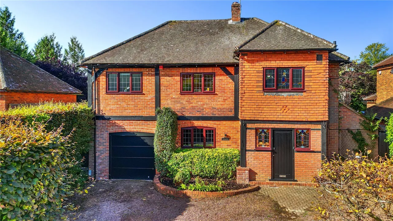 4 bed house for sale — Chapel Drive, Beech Hill, Reading, Berkshire, RG7 2BH