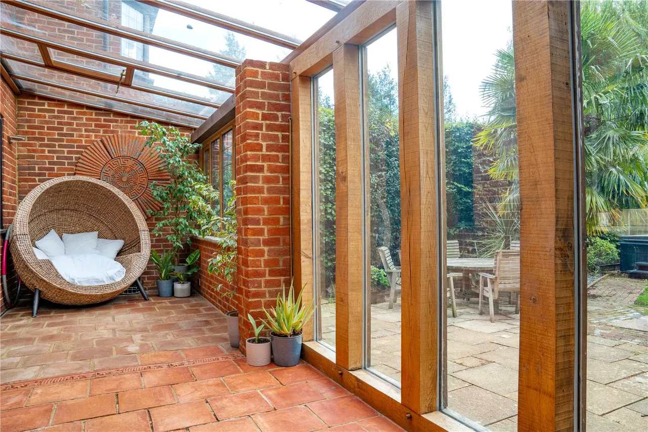 Chapel Drive, Beech Hill, Reading, Berkshire, RG7 2BH, photo 4