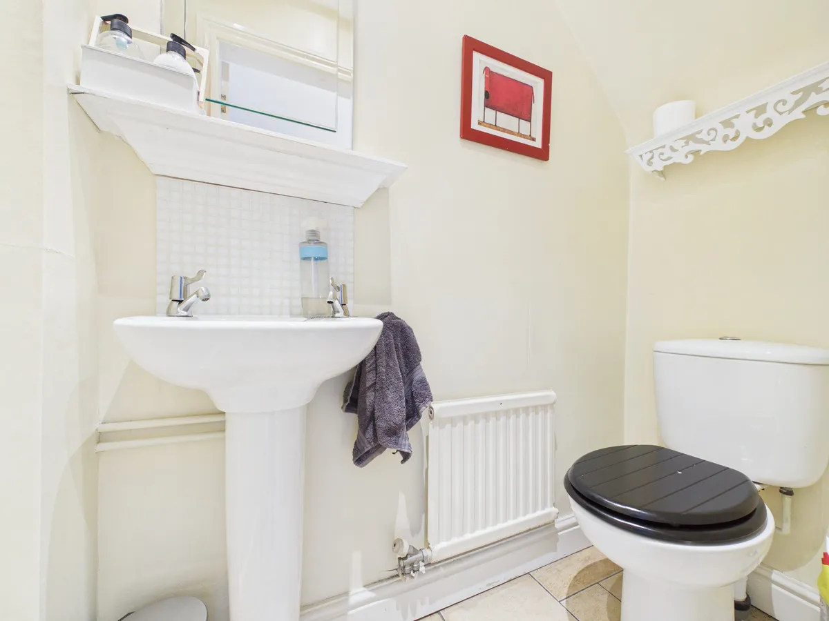 Falcon Close, Leicester, LE3, photo 15