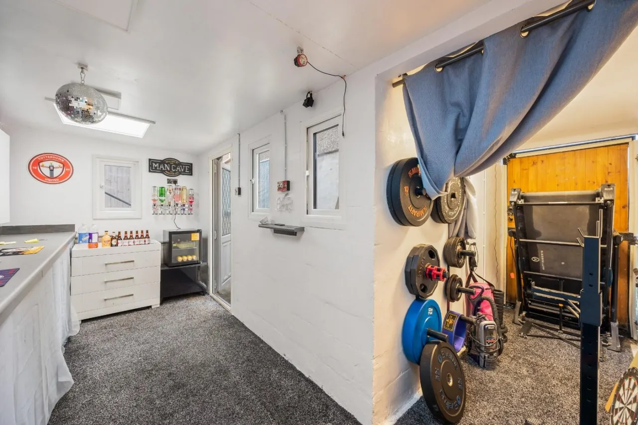 Bishport Avenue, Bristol, BS13, photo 22