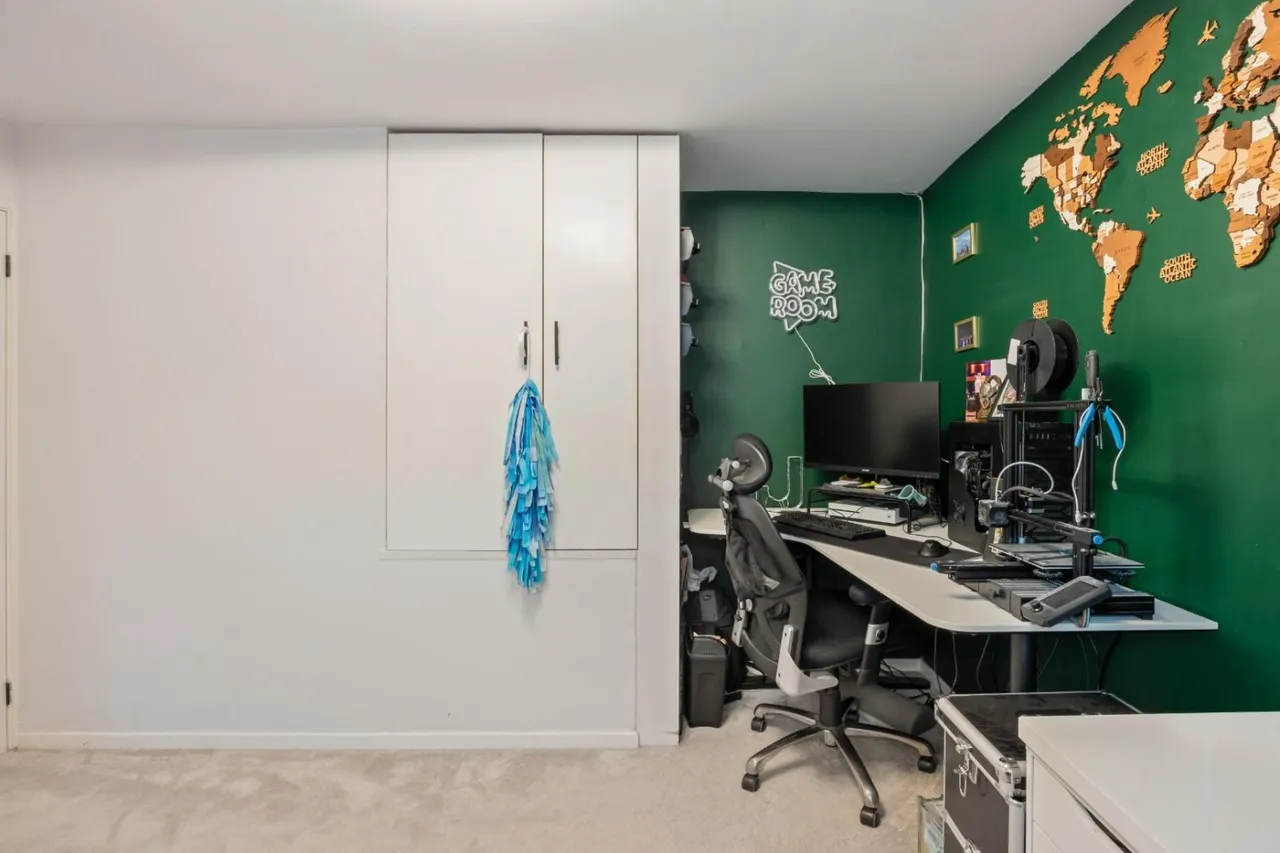 Bishport Avenue, Bristol, BS13, photo 16