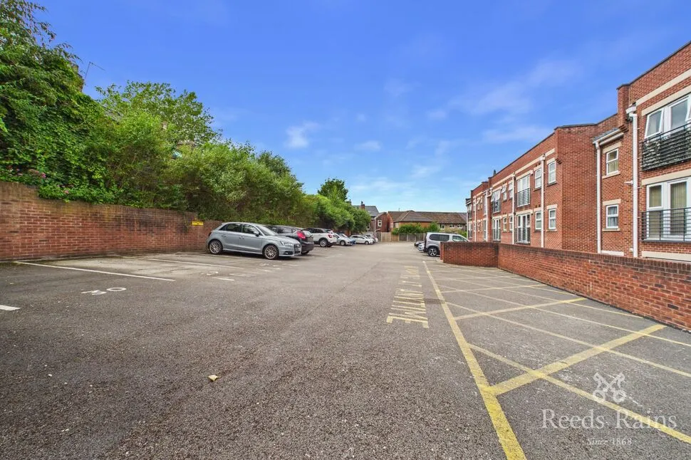 Valley Road, Sheffield, S8, photo 8