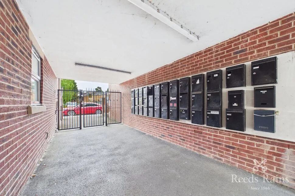 Valley Road, Sheffield, S8, photo 9