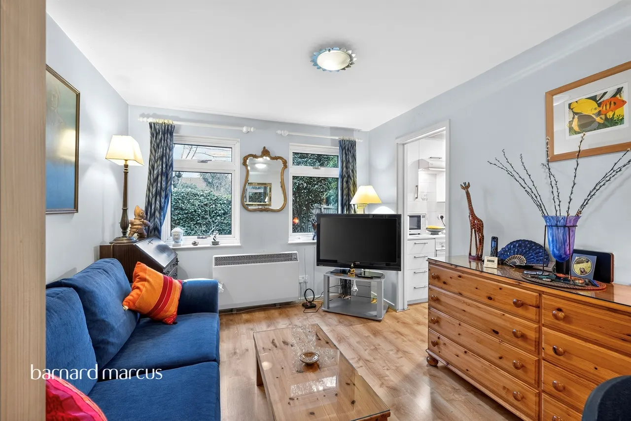 Westcott Road, London, photo 9