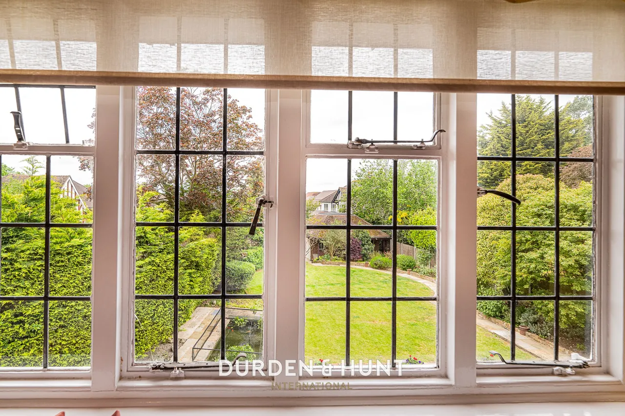Traps Hill, Loughton, IG10, photo 24
