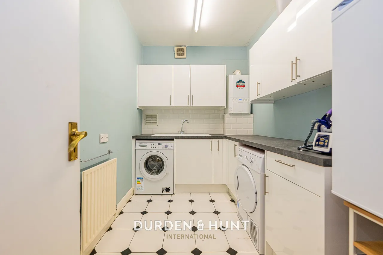 Traps Hill, Loughton, IG10, photo 18