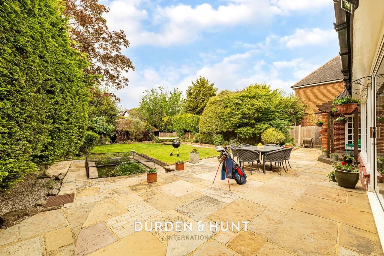 Traps Hill, Loughton, IG10, photo 40