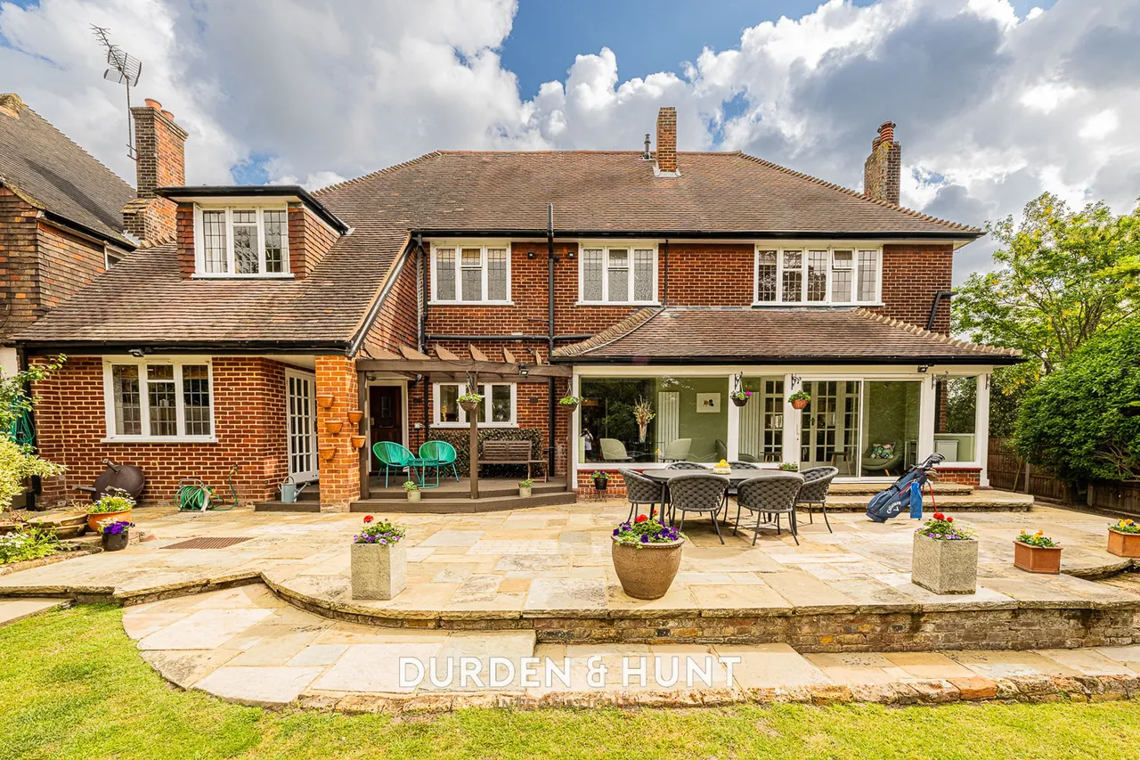Traps Hill, Loughton, IG10, photo 45