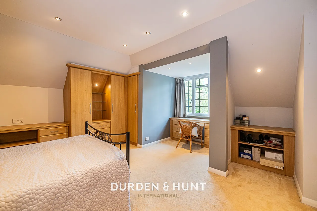 Traps Hill, Loughton, IG10, photo 37