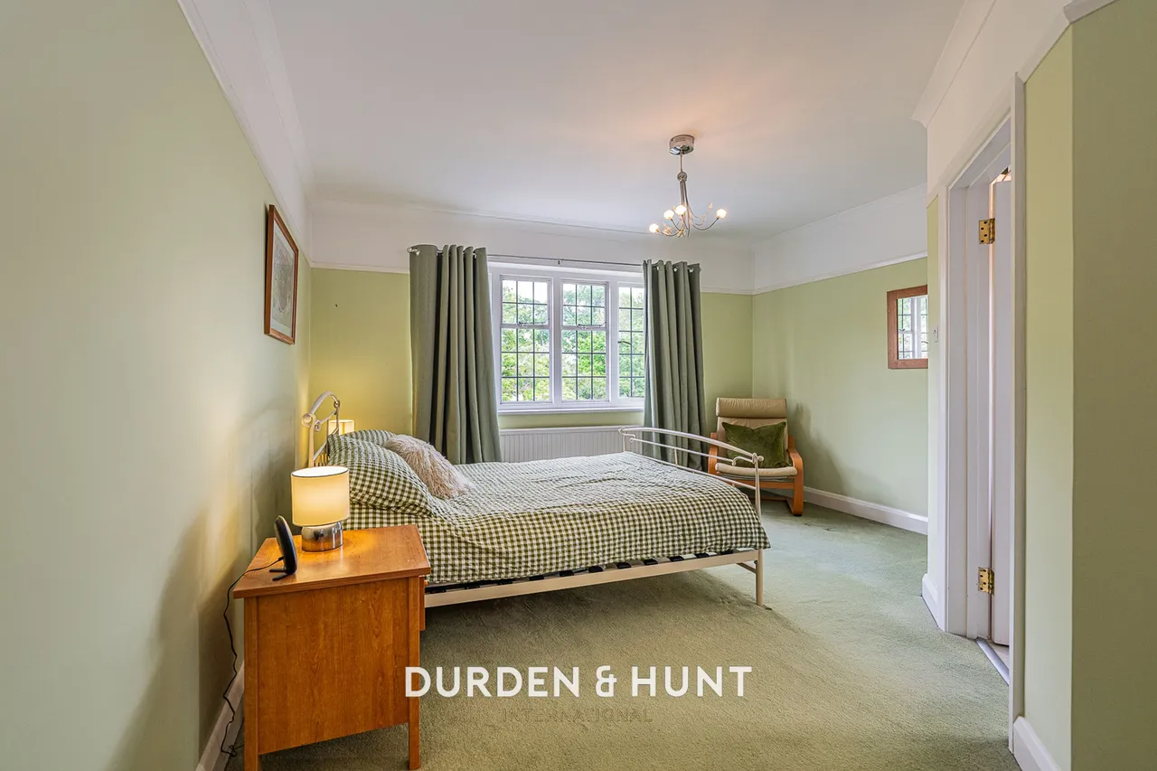 Traps Hill, Loughton, IG10, photo 27