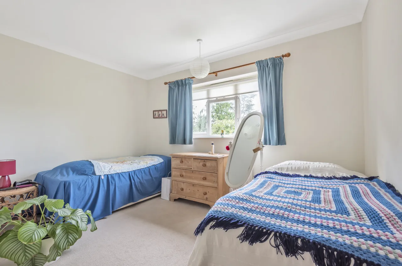 Gascoigne Lane, Ropley, SO24, photo 11
