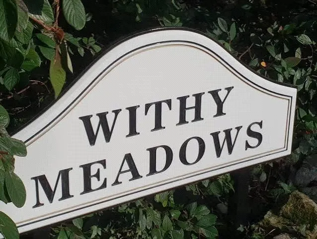 Withey Meadows, Hookwood, RH6, photo 2