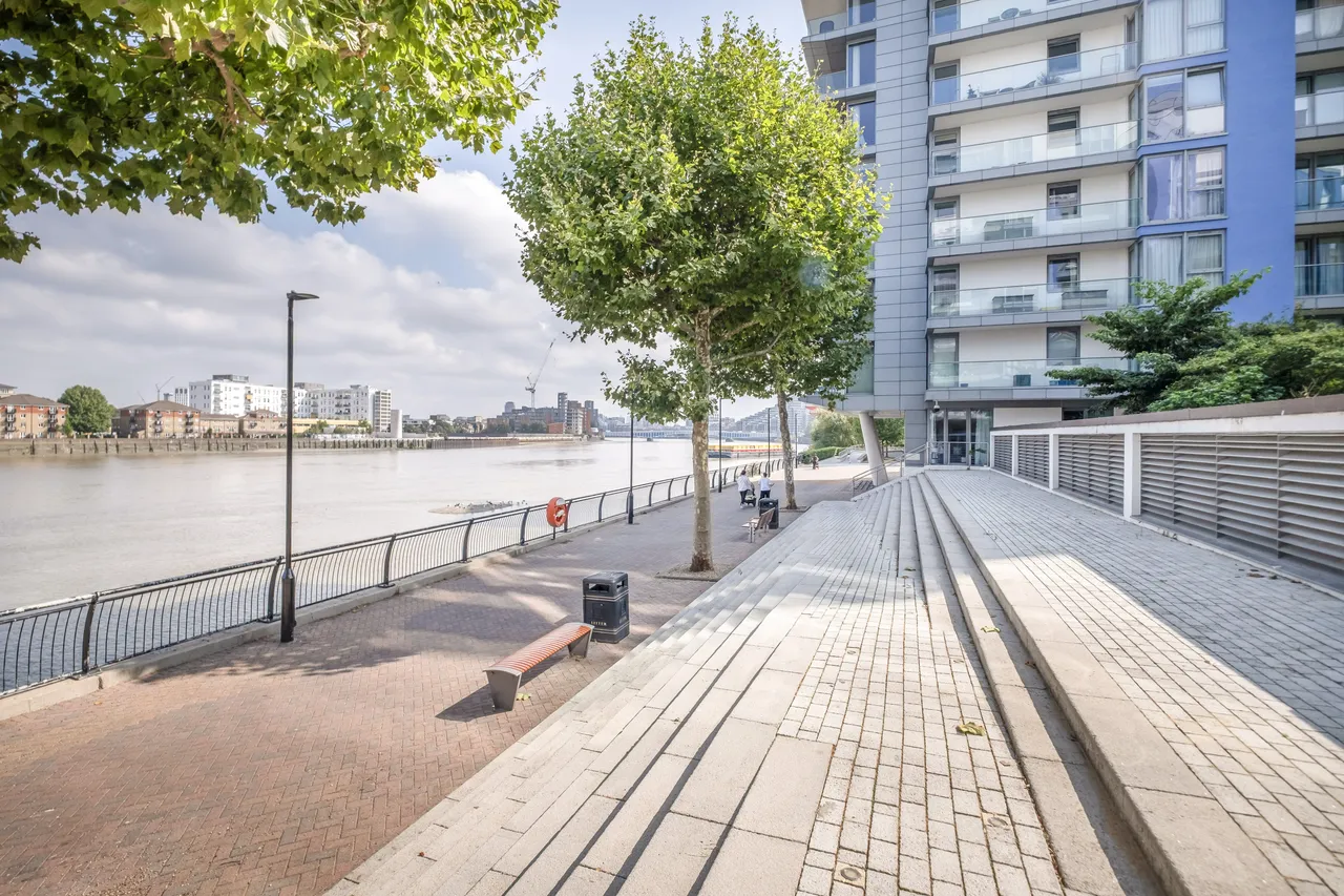 Eastfields Avenue, London, SW18, photo 10