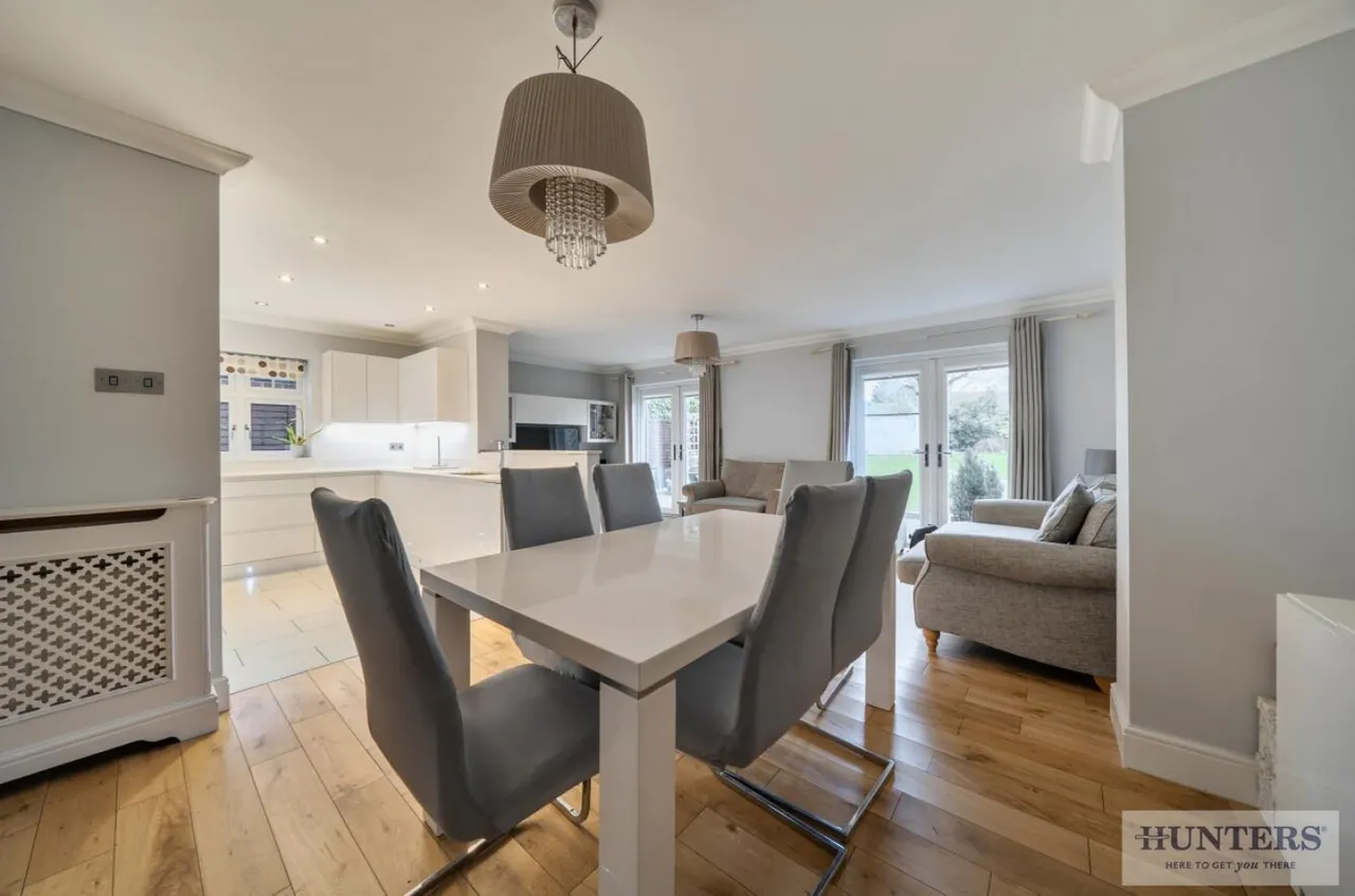 Foresters Crescent, Bexleyheath, DA7, photo 7