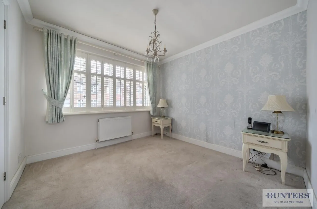 Foresters Crescent, Bexleyheath, DA7, photo 8