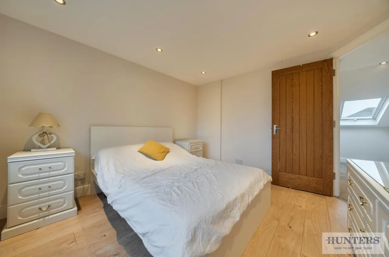 Foresters Crescent, Bexleyheath, DA7, photo 13