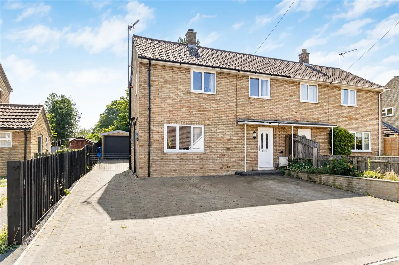 3 bed property for sale, Haggis Gap, Fulbourn, CB21