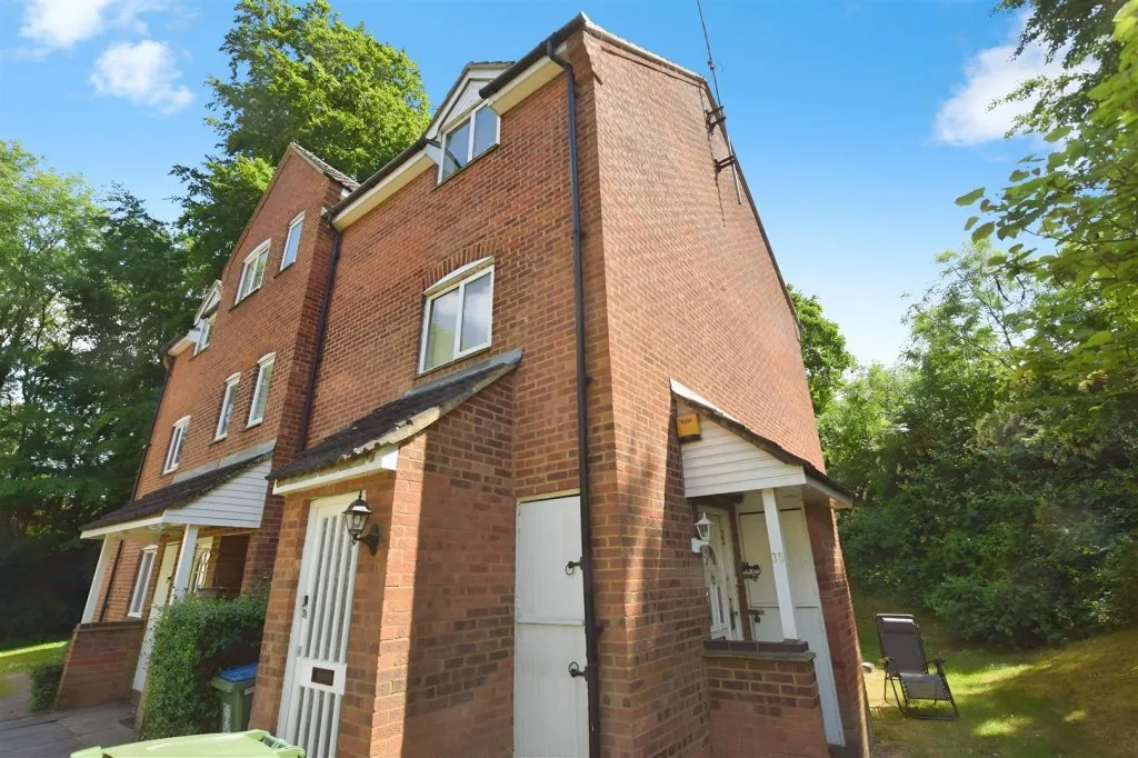Ravenscroft, Garston, photo 6