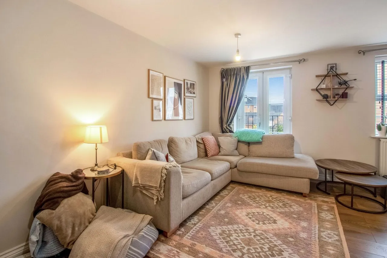 Wharton Crescent, Beeston, NG9, photo 5