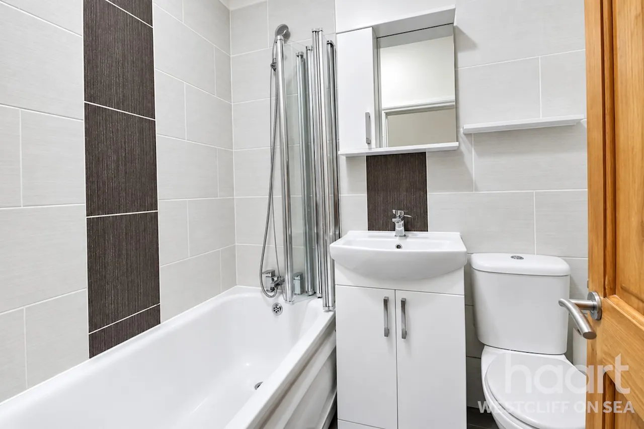 Silverdale Avenue, Westcliff-On-Sea, SS0, photo 6
