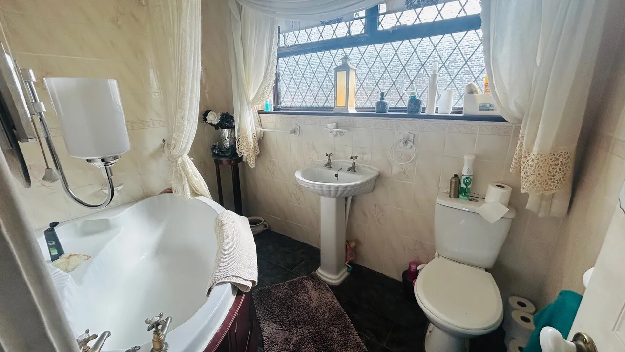 St. Annes Road, New Marske, TS11, photo 6