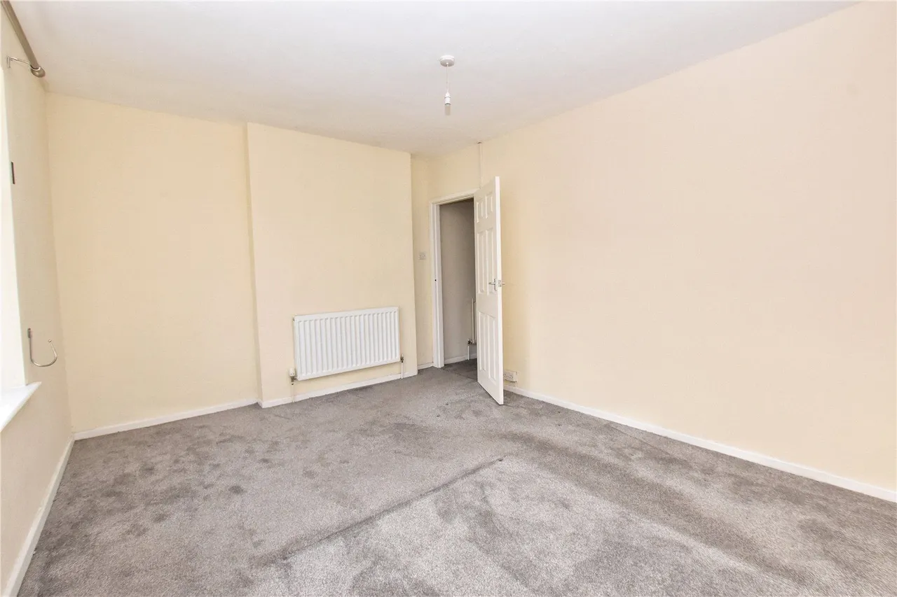 Victoria Street, Glossop, SK13, photo 7