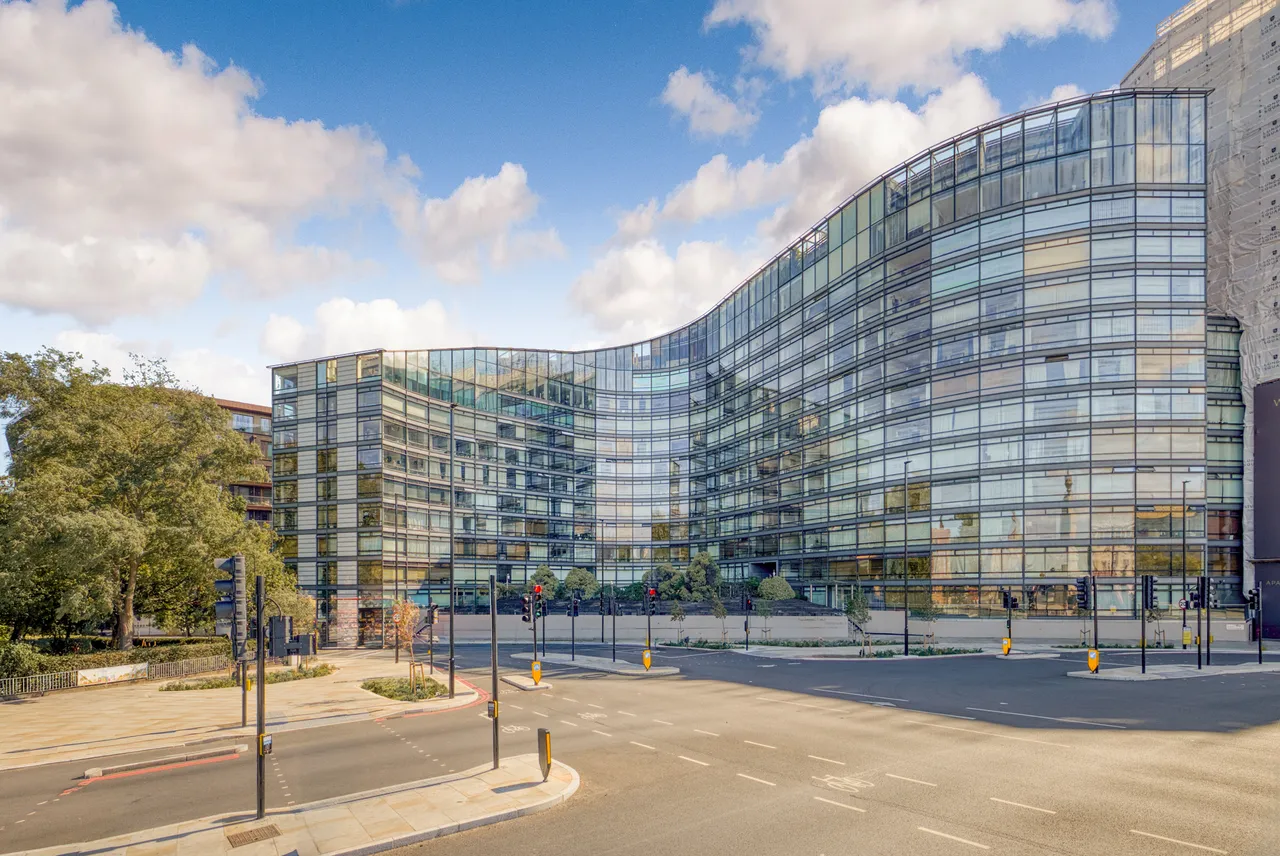 3 bed flat for sale, Albert Embankment, London, SE1