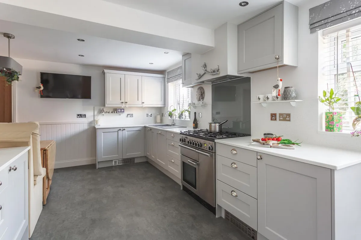 Broadmeadows, South Normanton, DE55, photo 10