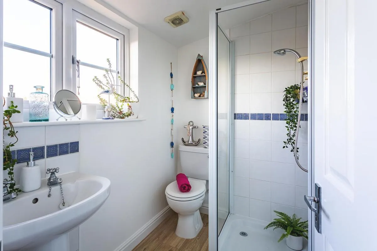 Broadmeadows, South Normanton, DE55, photo 32