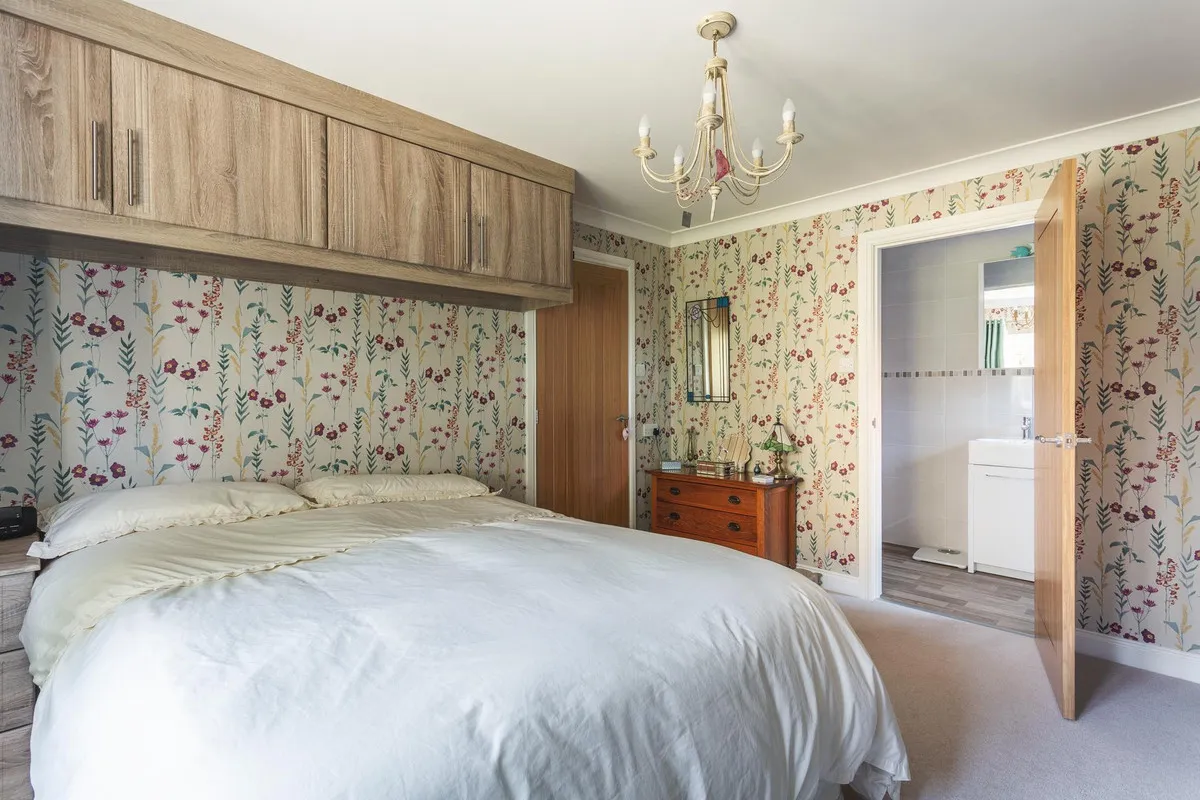 Broadmeadows, South Normanton, DE55, photo 41