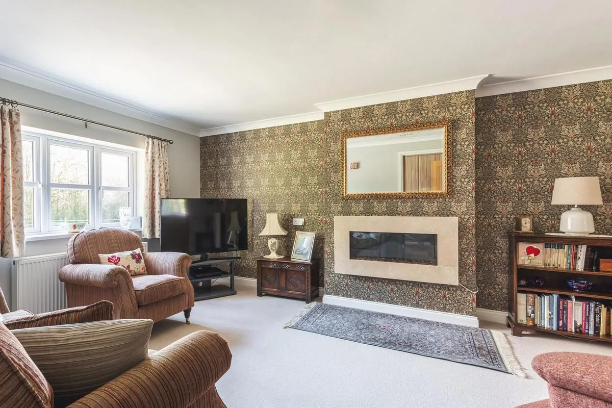 Broadmeadows, South Normanton, DE55, photo 38