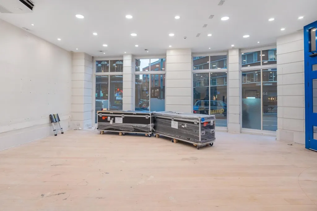 Prime Shoreditch Ec2 Showroom With Excellent Frontage, photo 6