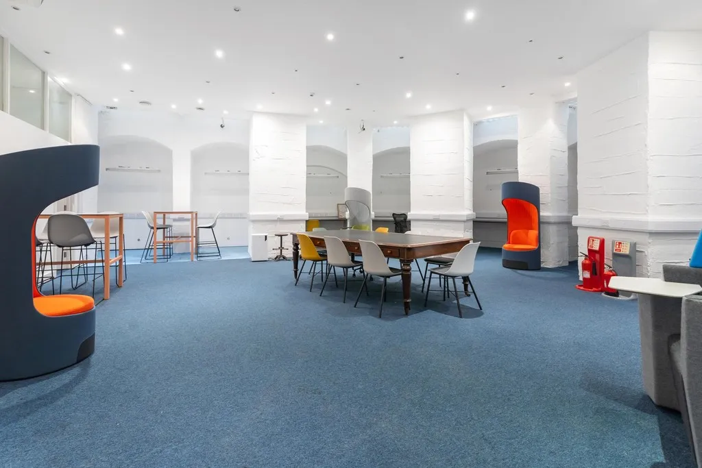 Prime Shoreditch Ec2 Showroom With Excellent Frontage, photo 12