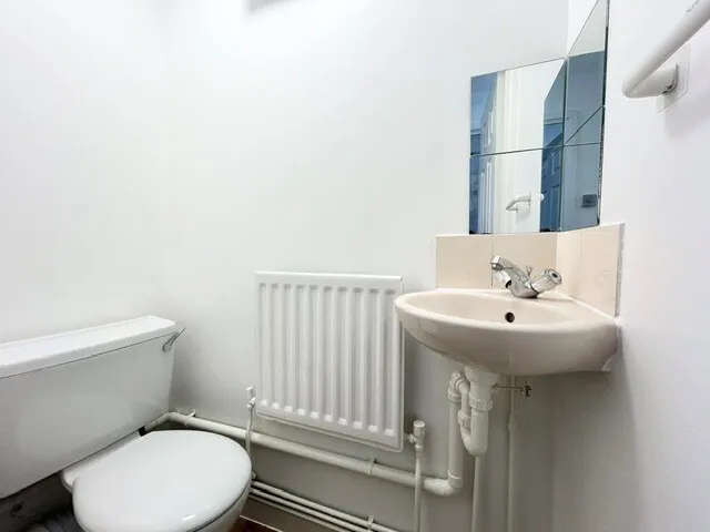 Page Close, Dagenham, RM9, photo 6