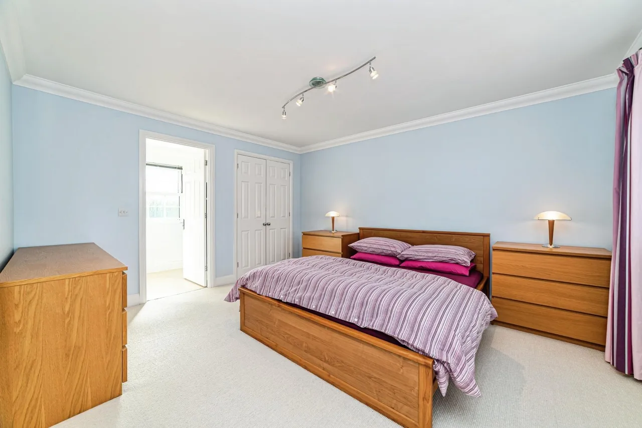 Hambledon Way, Sherfield on Loddon, RG27, photo 18