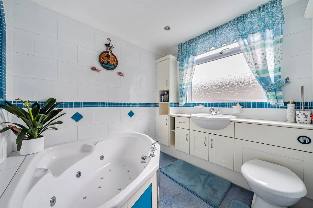 Sunningvale Avenue, Biggin Hill, Westerham, TN16, photo 10