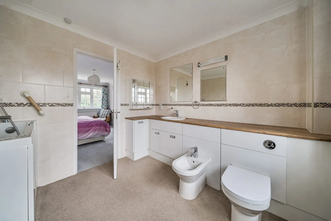 Reyntiens View, Odiham, Hook, RG29 1AF, photo 11