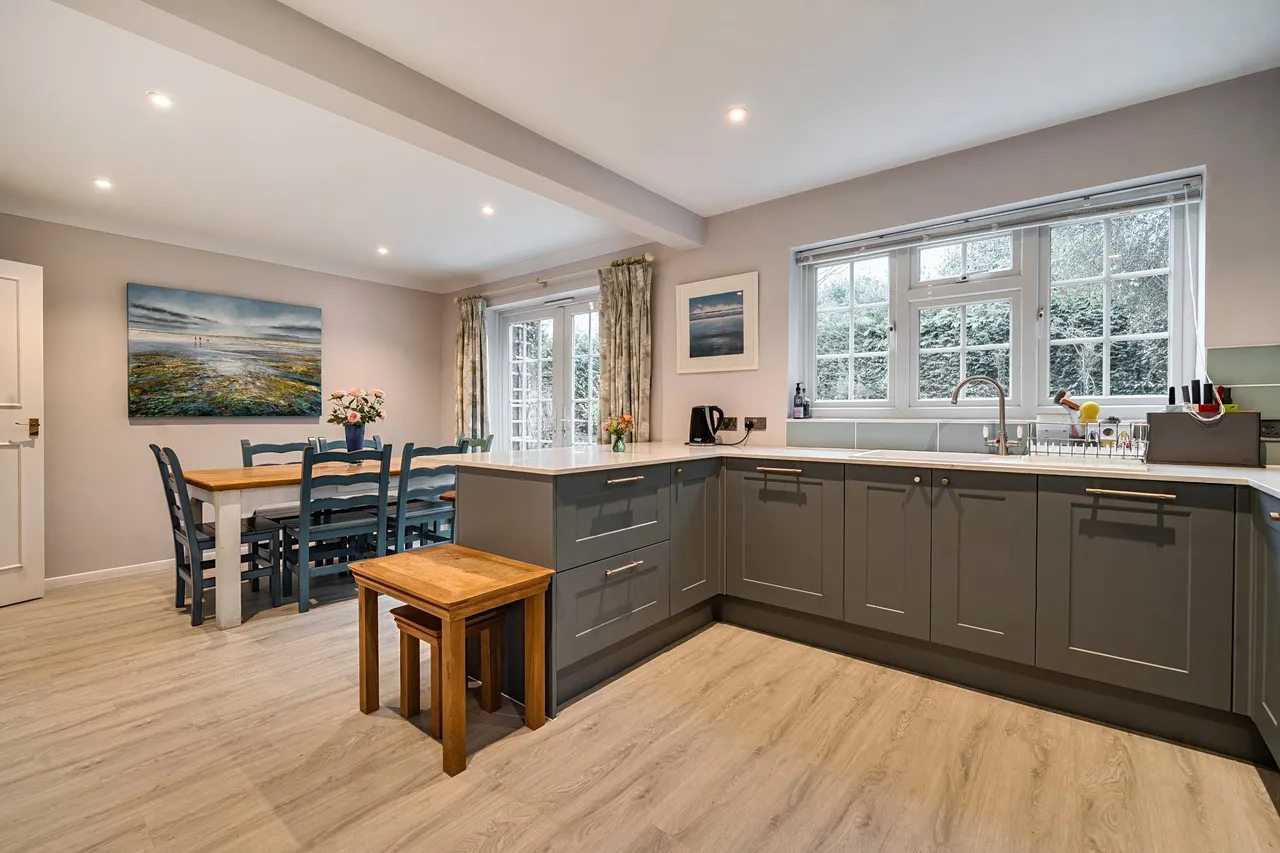 Reyntiens View, Odiham, Hook, RG29 1AF, photo 5