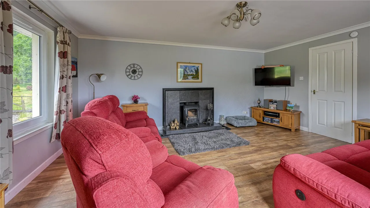 White Falls, Camusluinie, Kyle, Highland, IV40 8EA, photo 4