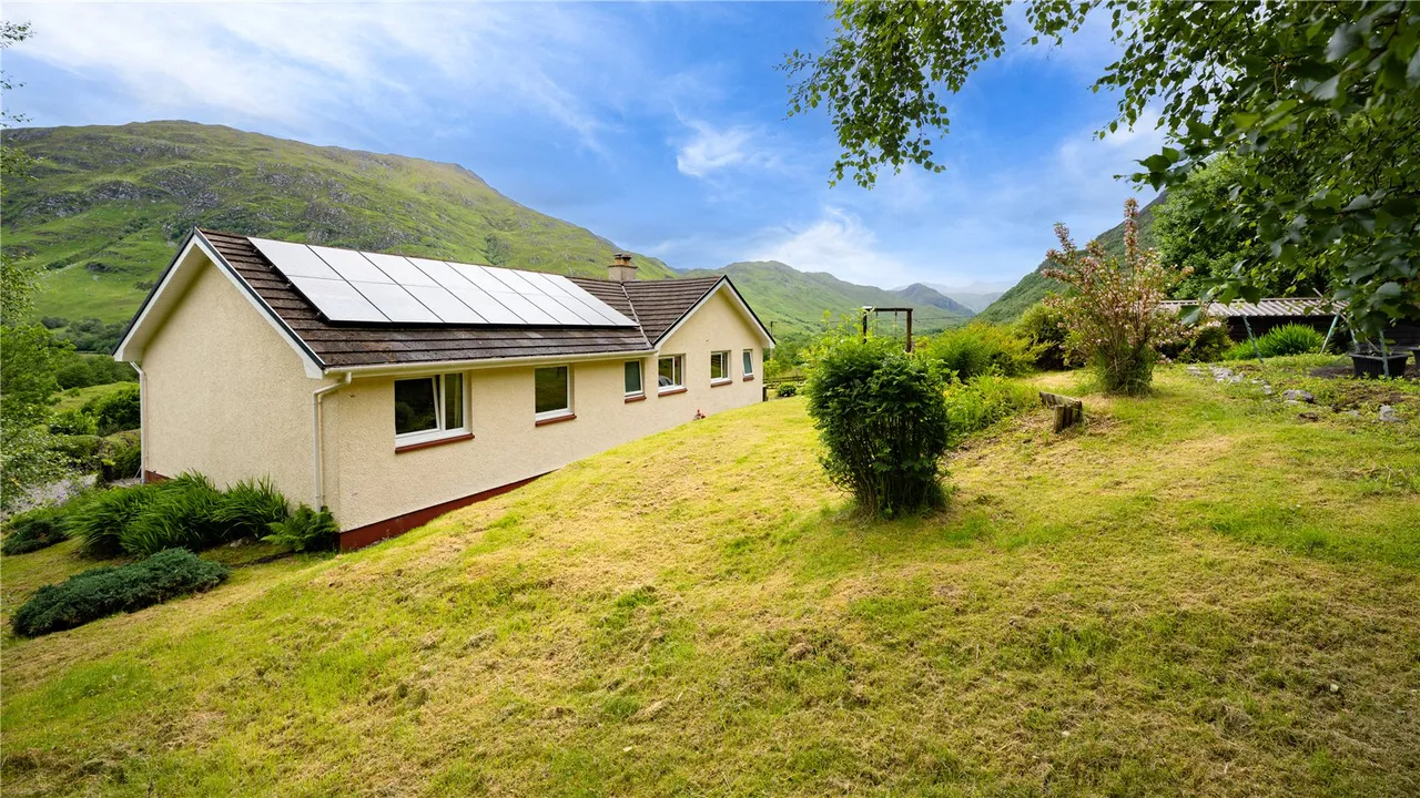 White Falls, Camusluinie, Kyle, Highland, IV40 8EA, photo 21