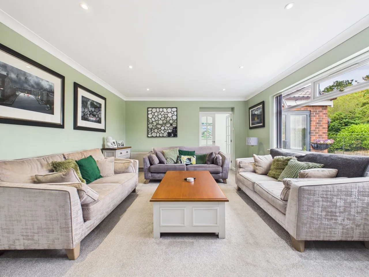 Blacker Lane, Netherton, WF4, photo 8