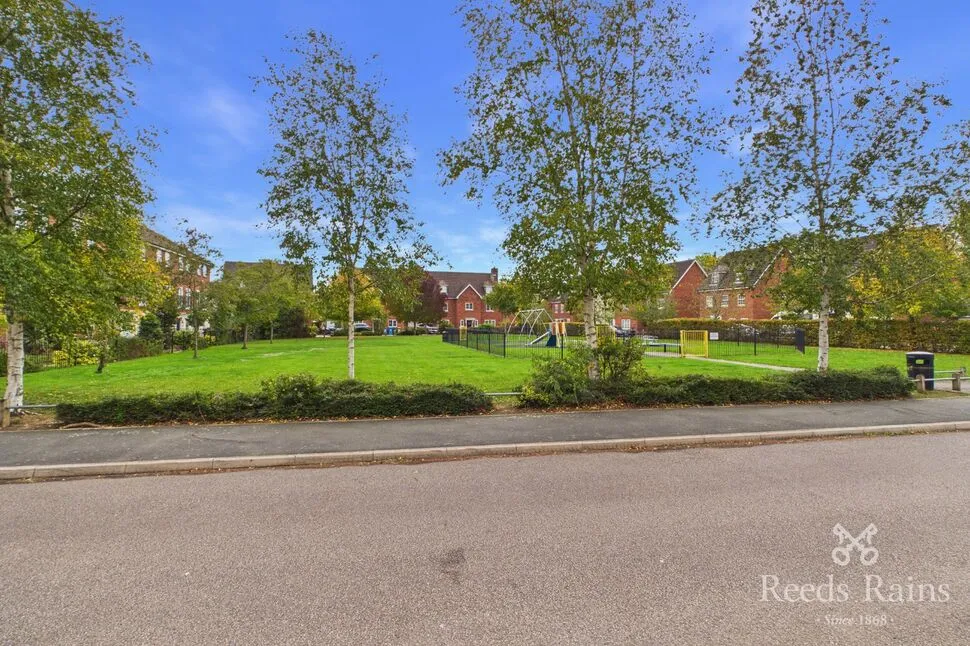 Limekiln Way, Shireoaks, S81, photo 23