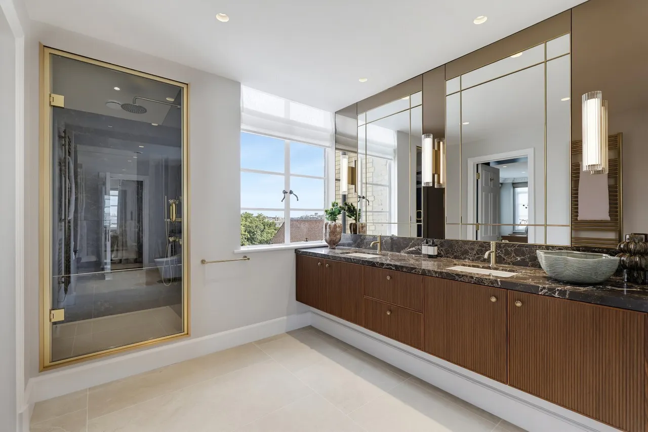 Grosvenor Square, Mayfair, W1K, photo 14